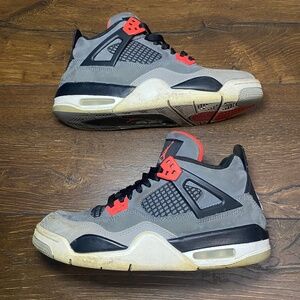 Air Jordan Infrared Retro 4s
